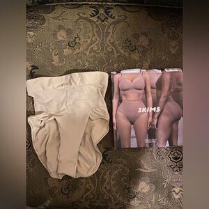 New Skims Beige Sculpt Mid Waist Brief size small